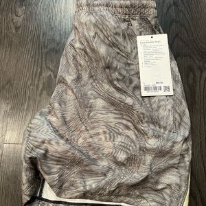 Lululemon Pace Breaker Shorts Size Large
